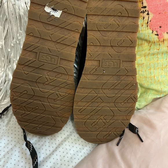 UGG Platform Black Sneakers - Picture 5 of 5